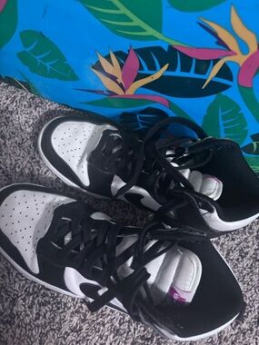 Nike Black and White Athletic Shoes